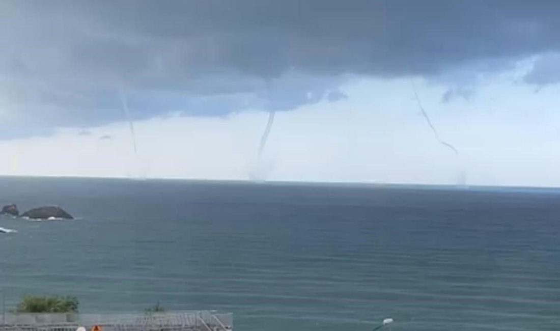 Trabzon’un Ortahisar Mahallesi’nde öğleden sonra açıklarda üç ayrı hortum görüldü.