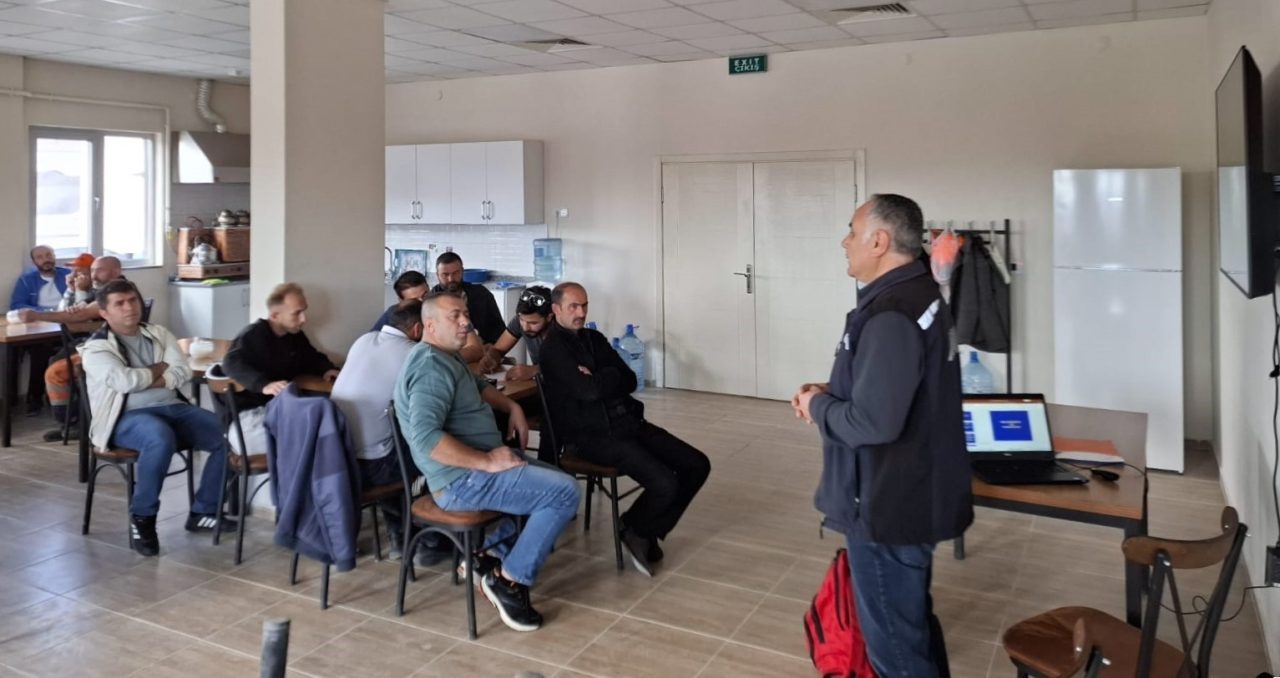 Bayburt İl Afet ve Acil Durum Müdürlüğü (AFAD) eğitmenlerince Karayolları