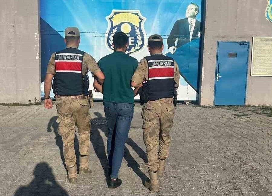 Kars’ta hakkında kesinleşmiş 8 yıl hapis cezası bulunan 1 kişi
