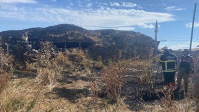 Kars’ta metruk binada çıkan yangın itfaiye ekiplerince söndürüldü. Kars merkeze