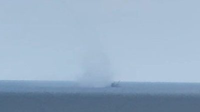 Kastamonu’nun Cide ilçesinde Karadeniz açıklarında çıkan hortum vatandaşlar tarafından görüntülendi.