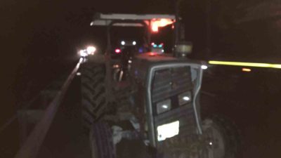 Kastamonu’nun Tosya ilçesinde otomobilin çeltik yüklü traktör römorkuna çarpması neticesinde