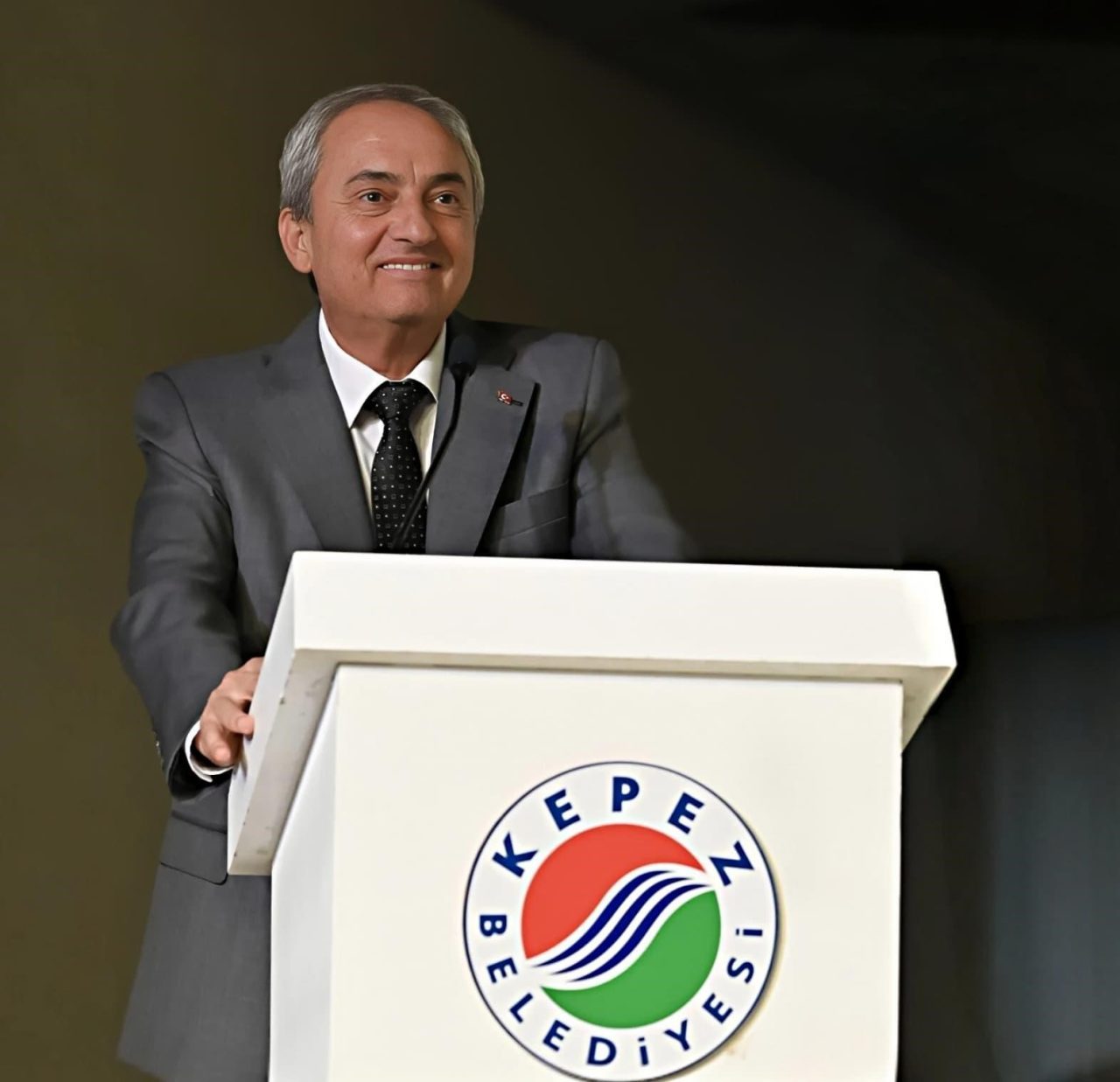 Kepez Belediye Başkanı Mesut Kocagöz, 1,5 yıllık hizmet sürecini değerlendirerek,