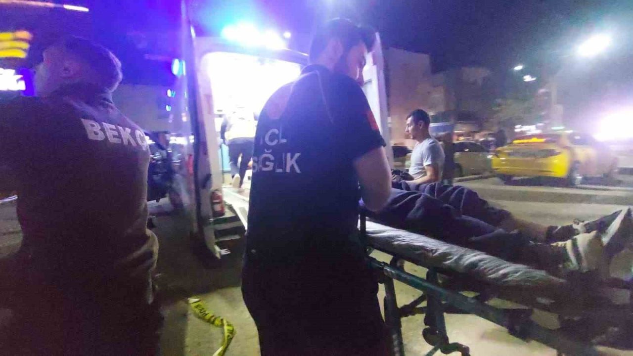 Sakarya’nın Akyazı ilçesinde karşılaştığı şahsa “Kızıma neden uyuşturucu sattın” diyerek