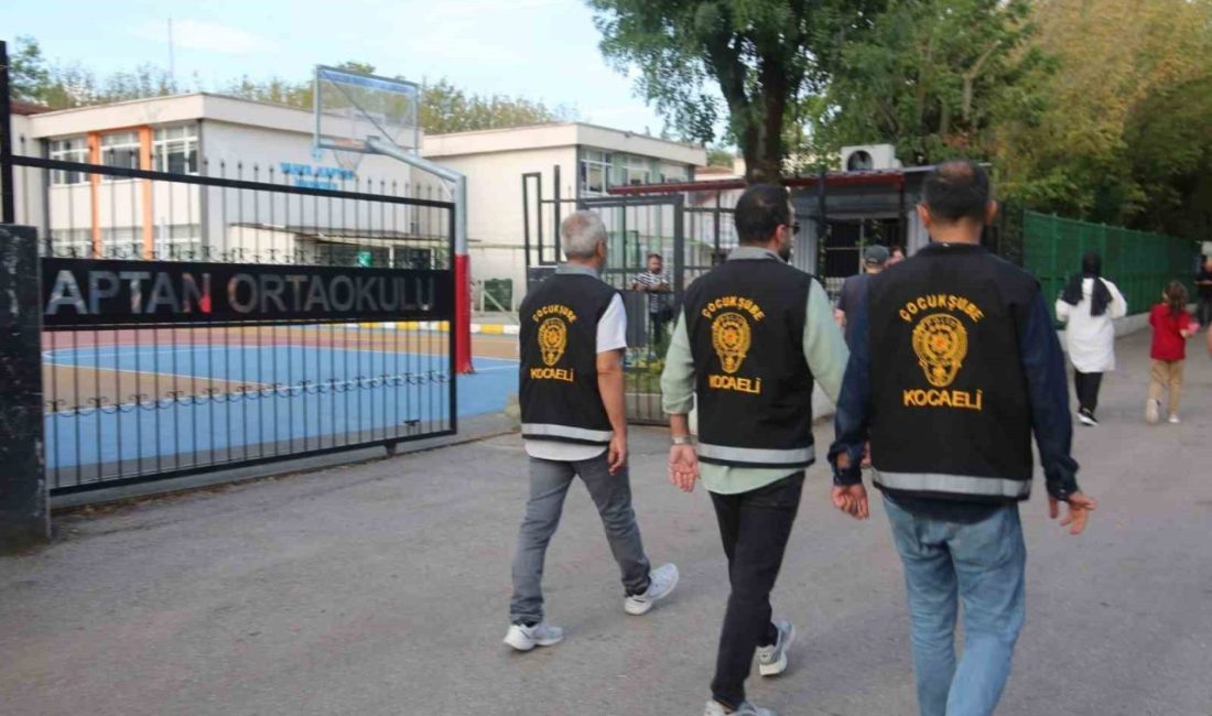Kocaeli’de narkotik polisleri okul çevrelerini abluka altına aldı. 492 polis