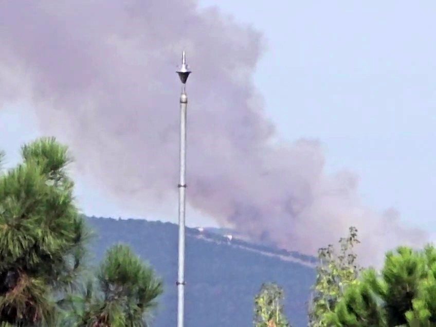 Kocaeli’nin İzmit ilçesinde ormanlık alanda yangın çıktı. Bölgeye çok sayıda