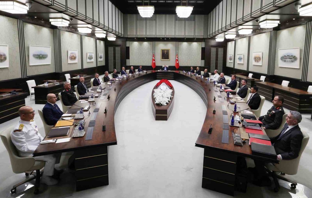 Cumhurbaşkanı Recep Tayyip Erdoğan başkanlığındaki Milli Güvenlik Kurulu (MGK) Toplantısı’nda,