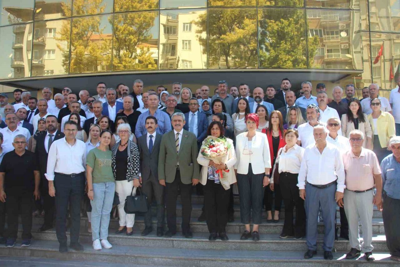 Milliyetçi Hareket Partisi (MHP) Aydın İl Başkanı Haluk Alıcık, Cumhuriyet