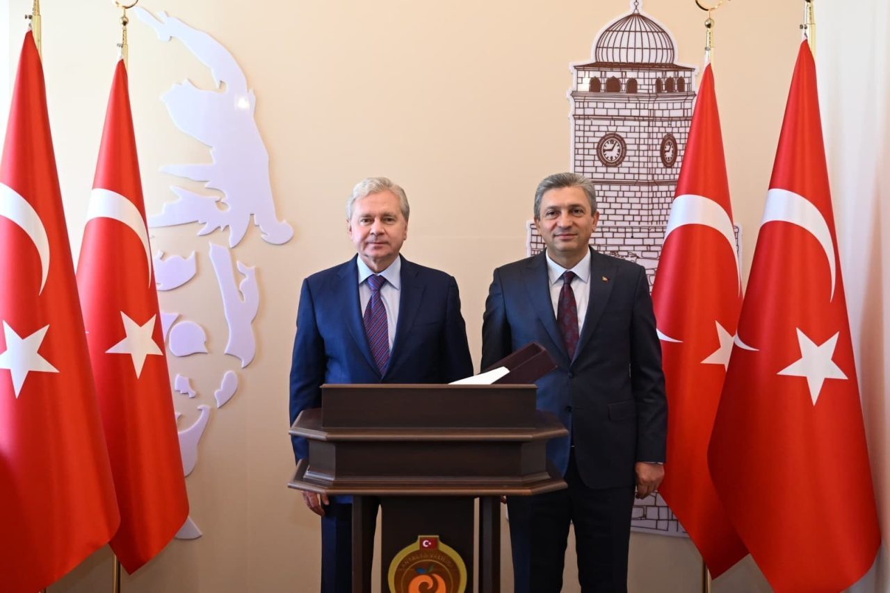 Moskova Dış Ekonomik ve Uluslararası İlişkiler Departmanı Başkanı Sergey Çeremin,