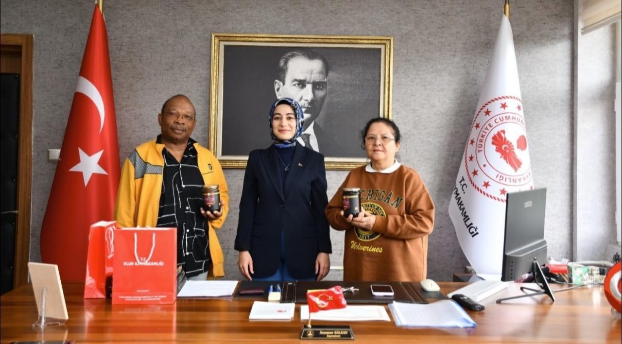 Erzurum’a bağlı Olur ilçesi Kaymakamı Semanur Kalkan, uluslararası bir misafir