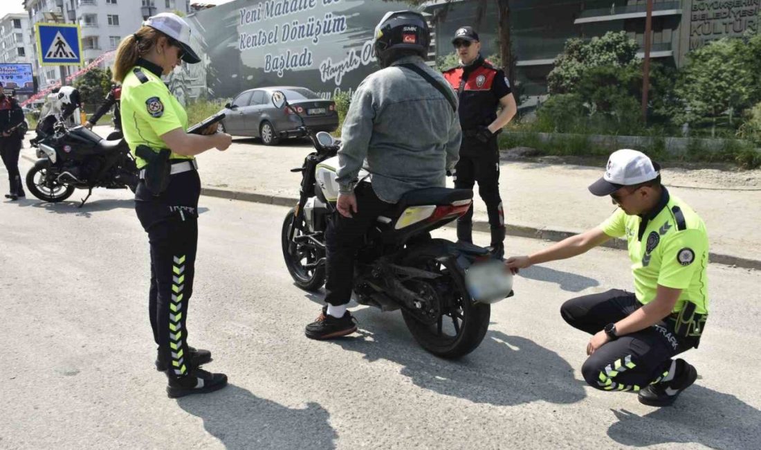 Ordu’da polis ekipleri tarafından trafik kazalarını azaltmaya yönelik yapılan denetimlerde