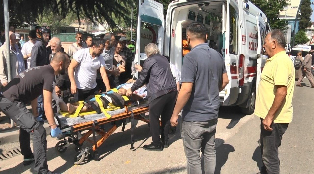 Ordu’nun Altınordu ilçesinde tartıştığı kişi tarafından bacaklarından vurulan şahıs yaralandı.