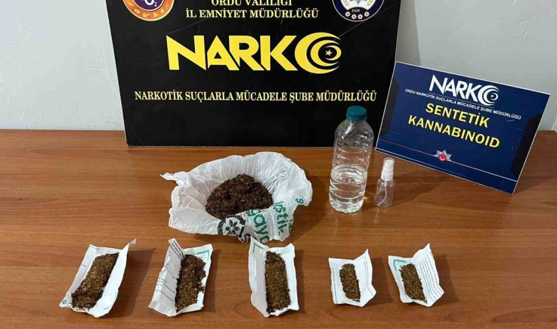 Ordu’da polis ekipleri tarafından düzenlenen uyuşturucu operasyonlarında 2 şüpheli tutuklandı.