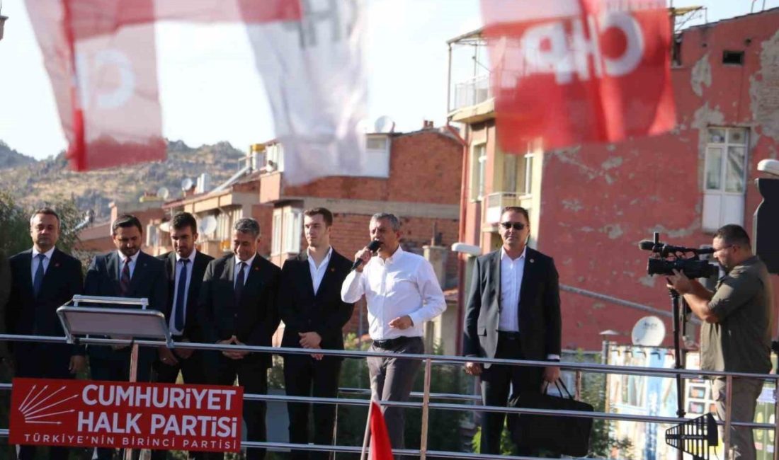 CHP Genel Başkanı Özgür Özel, Ankara Büyükşehir Belediyesine yapılan yolsuzluk