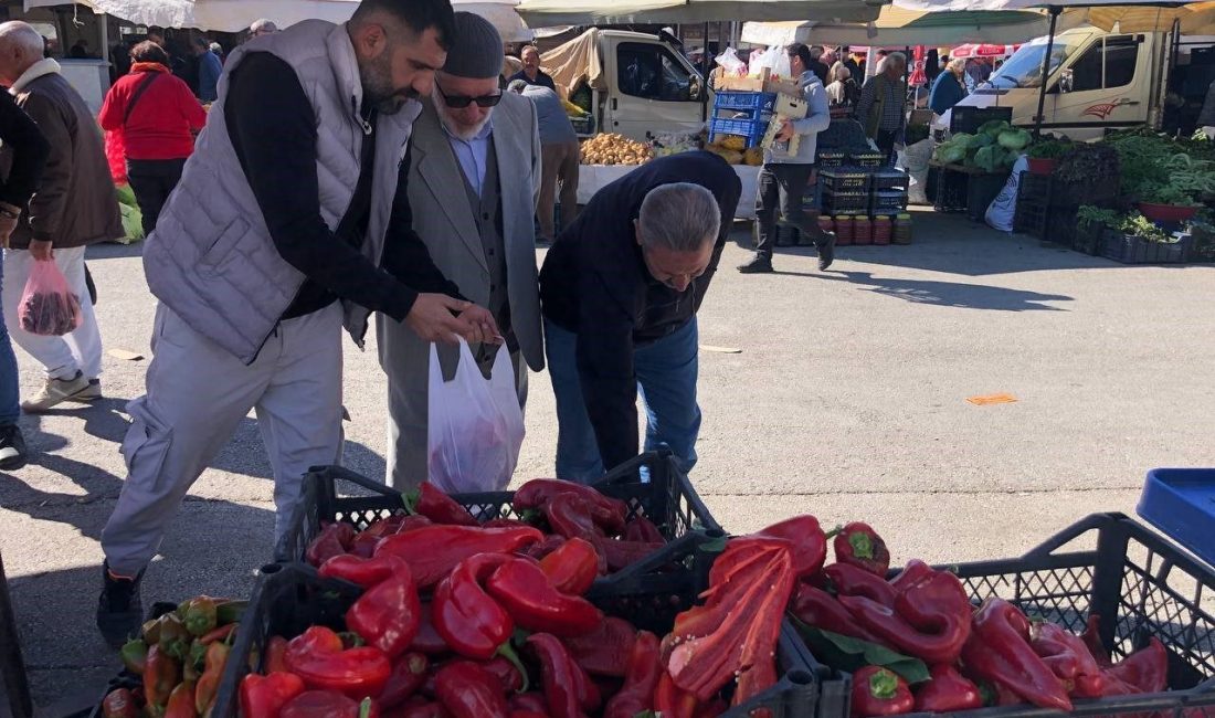 Erzincan’da Eylül ayı ile birlikte haftanın belirli günü kurulan pazarlar