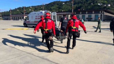 Rize’de geçtiğimiz hafta sonu yaşanan şiddetli yağışlar sonrasında yolu kapanan