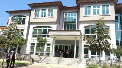 Giresun’un Tirebolu ilçesinde bir restoranda çıkan silahlı kavgada 1 kişi