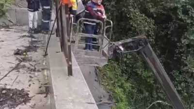 Rize’nin Çamlıhemşin ilçesinde etkili olan şiddetli yağış sonrası Ayder Yaylası