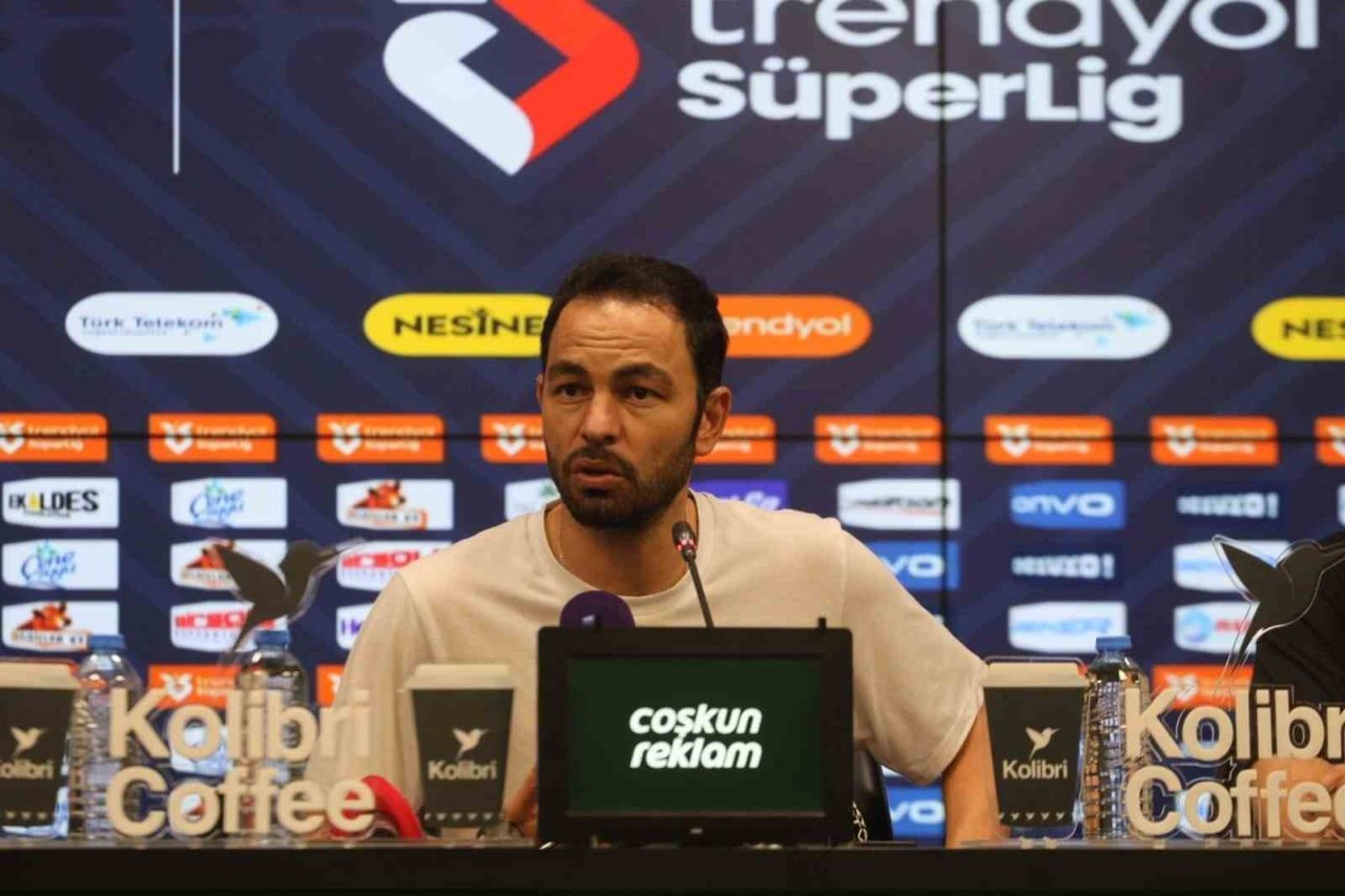 Kocaelispor Teknik Direktörü Selçuk İnan, hakemlerin maçı değil, kaos ortamında