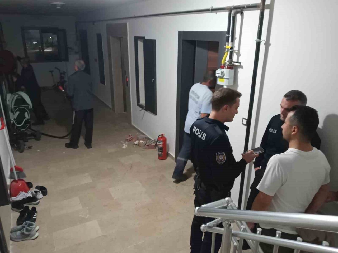 Sinop’ta apartman dairesinde çıkan yangın korku dolu anlar yaşattı. Edinilen