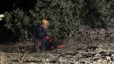 Sivas’ın Doğanşar ilçesinde otomobilin uçuruma yuvarlandığı kazada 4 kişi hayatını