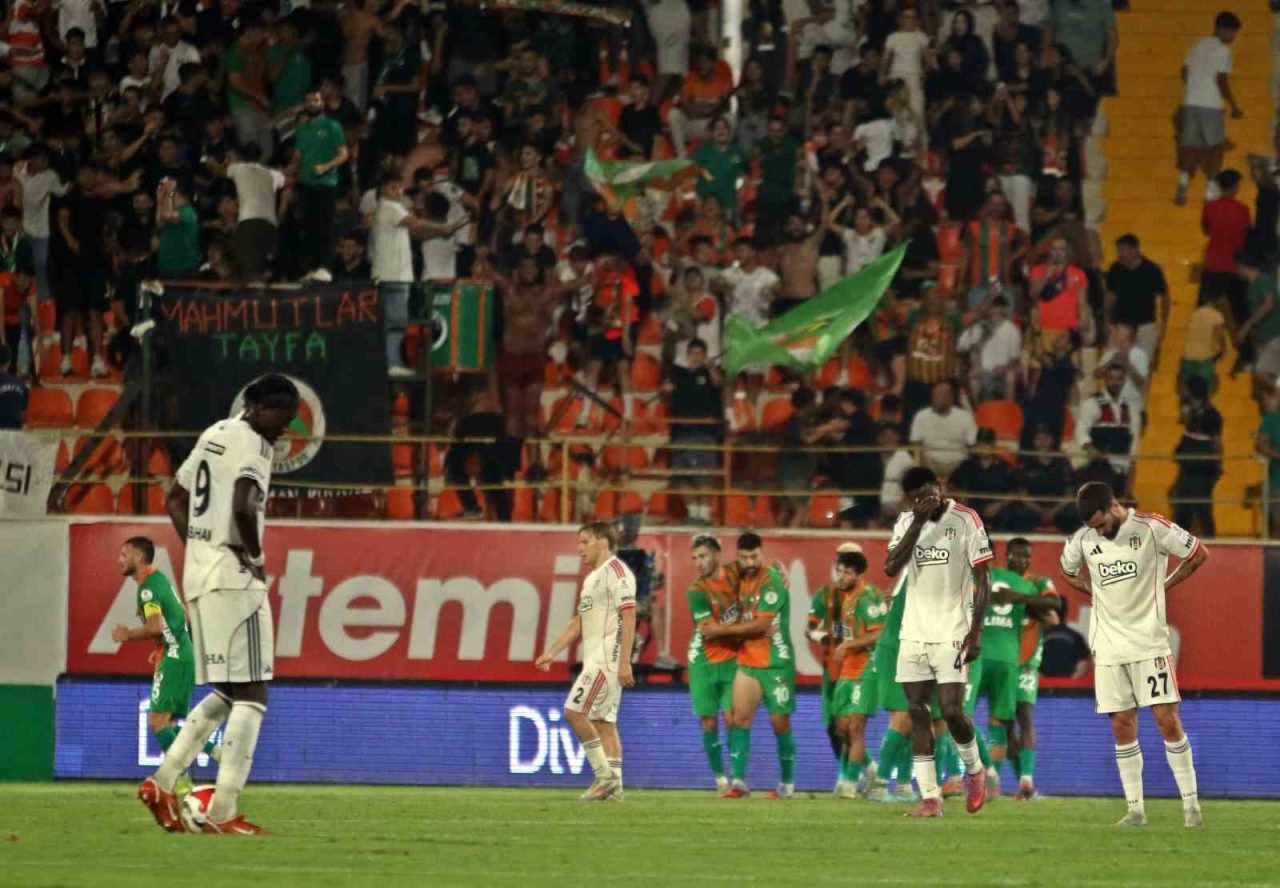 Trendyol Süper Lig’in 4. haftasında Beşiktaş, deplasmanda karşılaştığı Corendon Alanyaspor’a