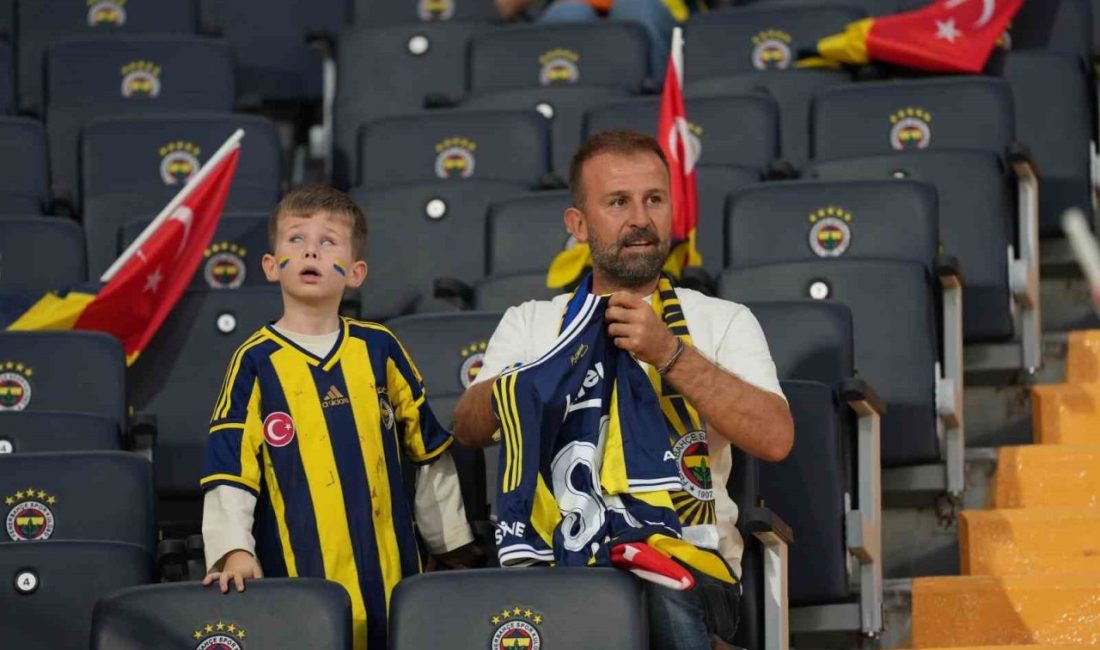 Trendyol Süper Lig 1. hafta erteleme maçında Fenerbahçe, sahasında Corendon