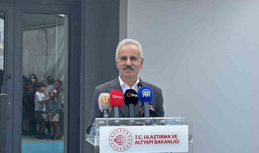 Ulaştırma ve Altyapı Bakanı Abdulkadir Uraloğlu, “2002 yılında dünyada 17’nci