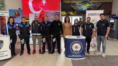 Erzincan İl Emniyet Müdürlüğü ekiplerince üniversite öğrencilerine Kadın Destek Uygulaması