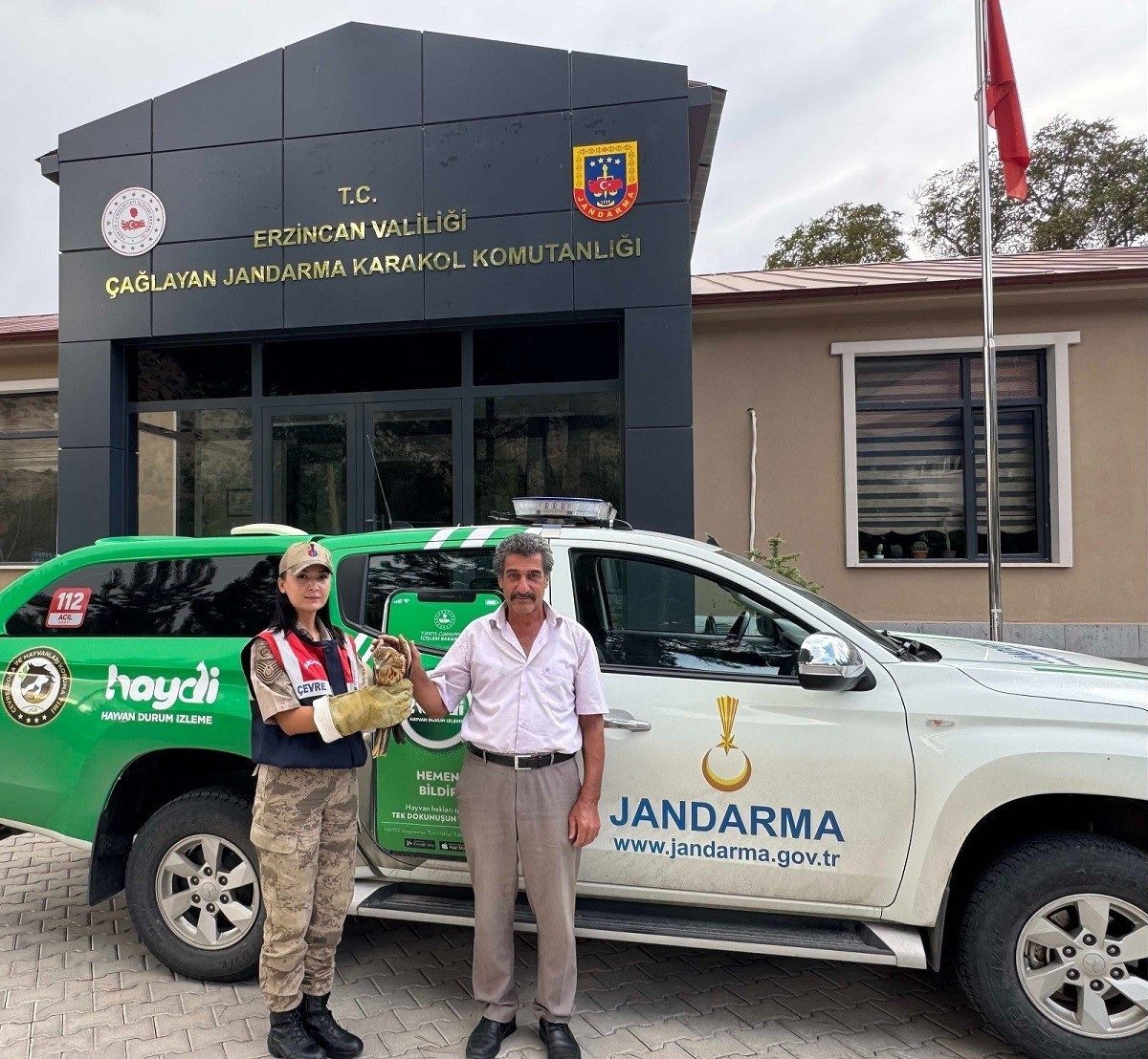 Çağlayan Jandarma Karakol Komutanlığı sorumluluk bölgesinde yaralı halde vatandaşlar tarafından