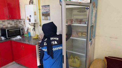 Kocaeli’de zabıta ekipleri, yeni eğitim yılının başlamasıyla okul kantinlerinde denetim