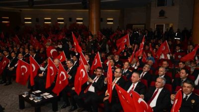 Erzurum’da 29 Ekim Cumhuriyet Bayramı’nın 102’nci yılı, hava muhalefeti nedeniyle