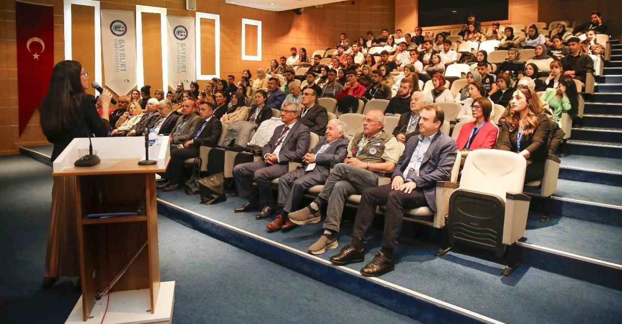 Sağlık Bilimleri Fakültesi ve Bayburtlu doktorların iş birliğinde düzenlenen 2.