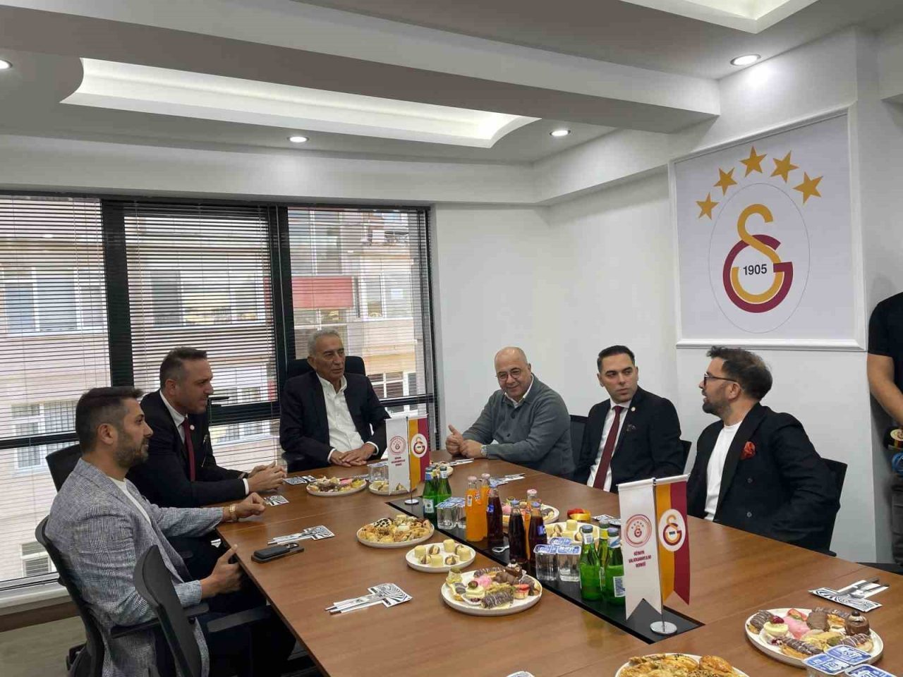 Galatasaray Spor Kulübü’nün eski başkanı Adnan Polat, 1905 Kütahya Galatasaraylılar