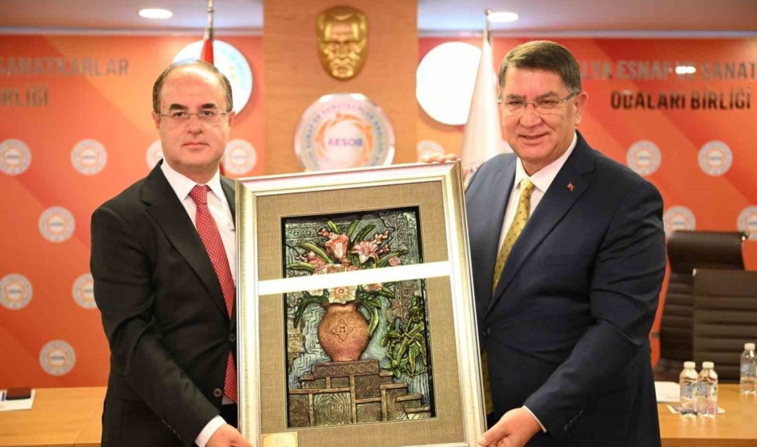 Antalya Esnaf ve Sanatkarlar Odaları Birliği (AESOB) ev sahipliğinde düzenlenen