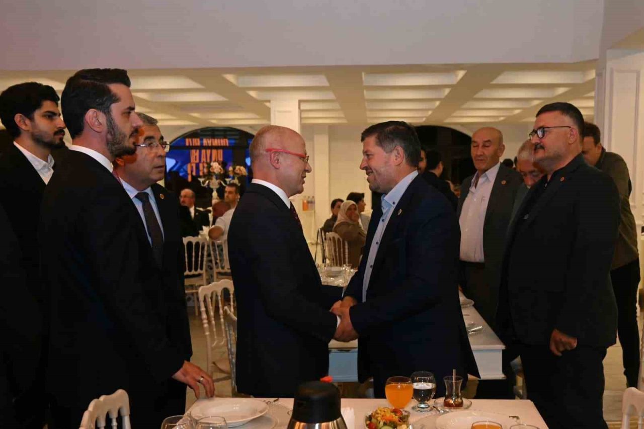 AK Parti Osmangazi İlçe Başkanlığı tarafından düzenlenen ’Birlik ve Beraberlik