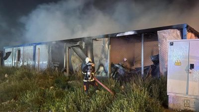 Hatay’da içerisinde yaşayan vatandaşların bir süre önce tahliye edildiği 2