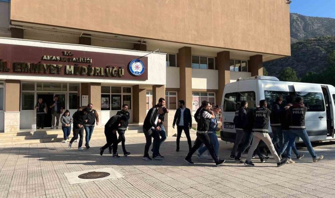 Amasya’da polisin uyuşturucu şebekeleri ve sokak satıcılarına yönelik düzenlediği eş
