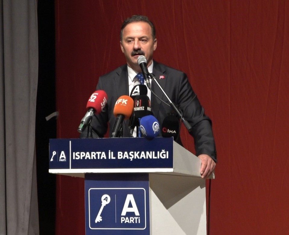 Isparta’da 2.0 büyüklüğünde meydana gelen deprem, Anahtar Partisi Genel Başkanı