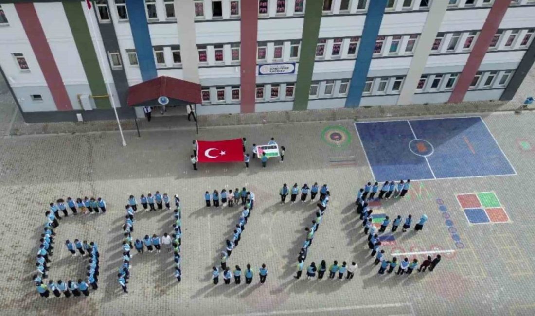 Erzurum’un Aşkale ilçesinde bulunan Hakkı Pınar Ortaokulu öğrencileri, Gazze’de yaşanan