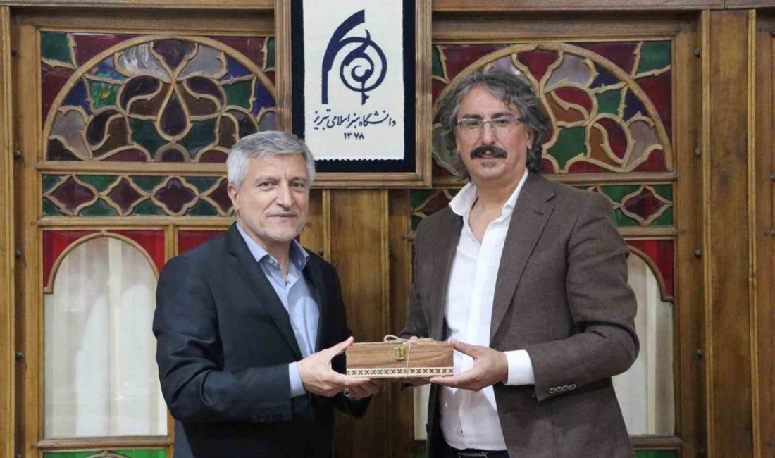 Atatürk Üniversitesi Güzel Sanatlar Fakültesi Dekanı Prof. Dr. Bünyamin Aydemir