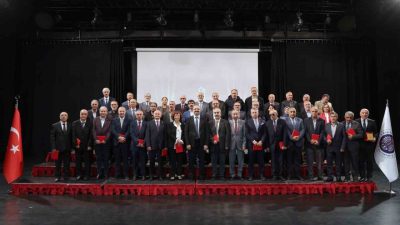 Atatürk Üniversitesine uzun yıllar boyunca ilim, irfan ve özveriyle hizmet