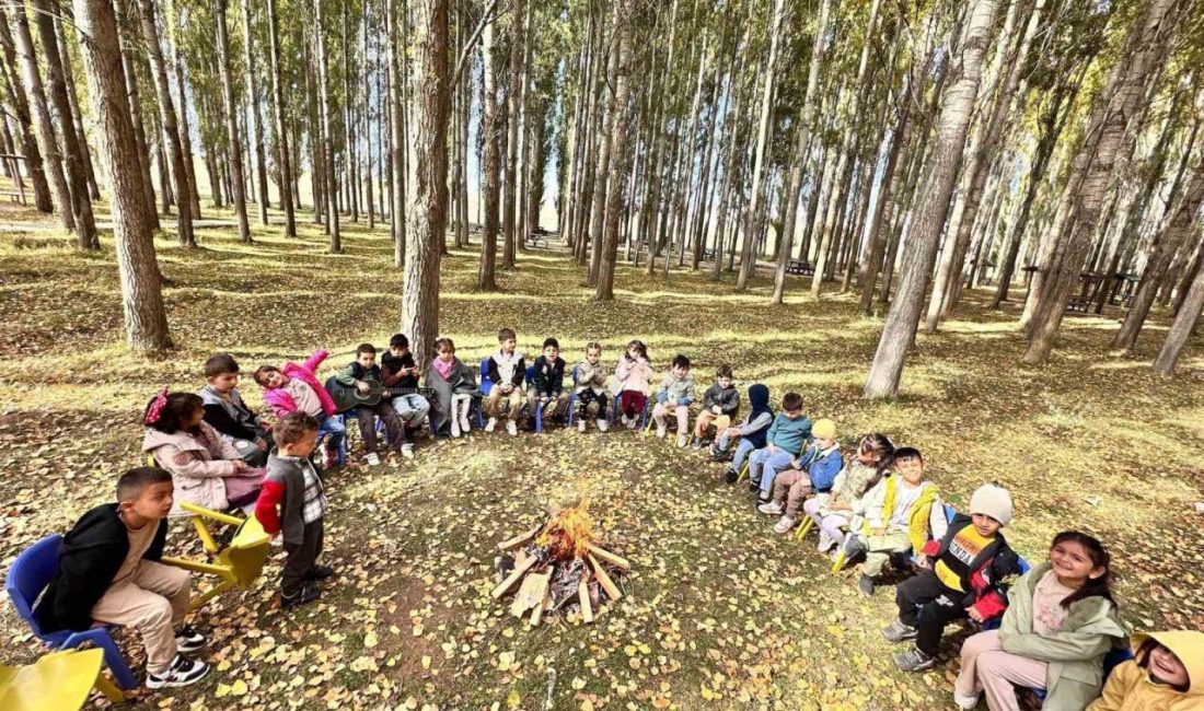 Aydıntepe Anaokulu, minik öğrencilerine doğayı tanıma ve sonbaharın değişen yüzünü