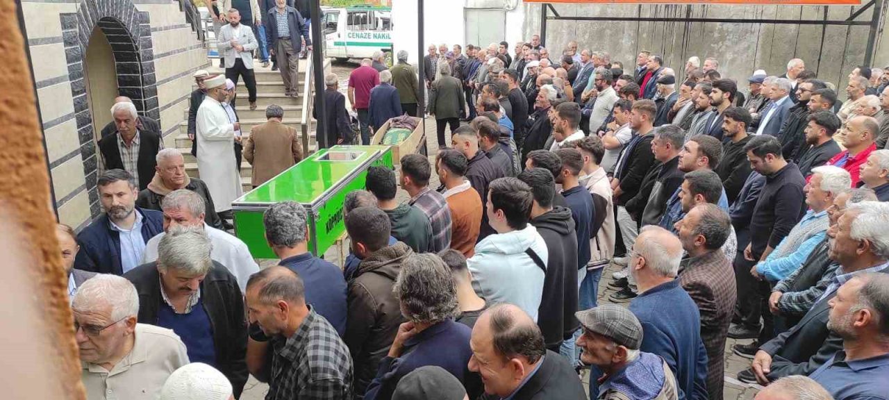 Erzurum’dan Kars’a ördek avlamak için gelen baba, kazara ördek yerine