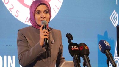 Aile ve Sosyal Hizmetler Bakanı Mahinur Özdemir Göktaş, Kayseri’de katıldığı