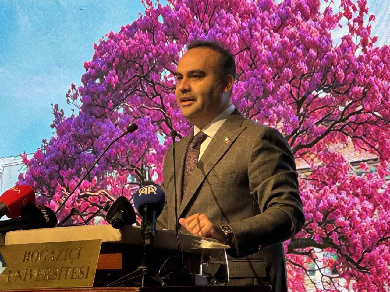 Sanayi ve Teknoloji Bakanı Mehmet Fatih Kacır, İsrail’in Gazze’de uyguladığı