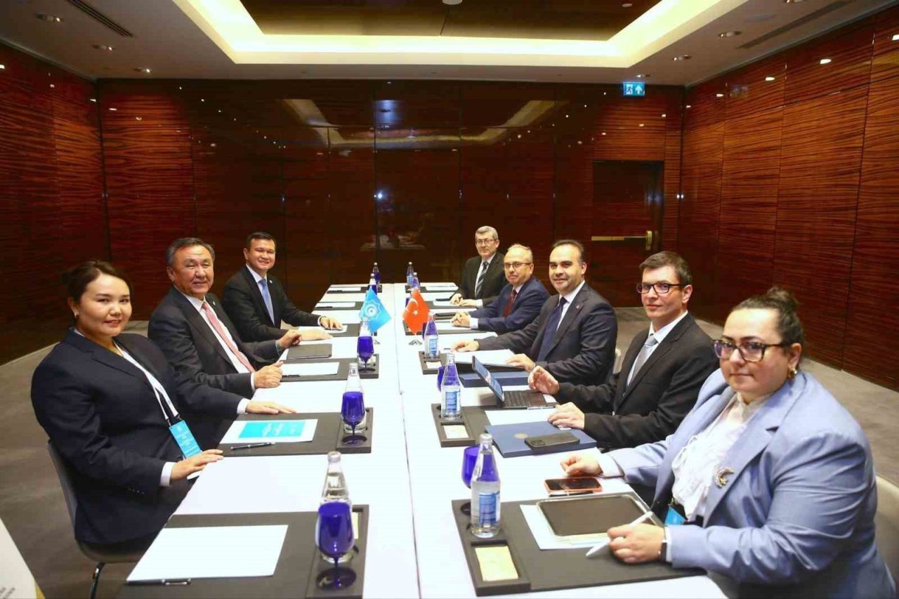 Sanayi ve Teknoloji Bakanı Mehmet Fatih Kacır, Azerbaycan Ekonomi Bakanı