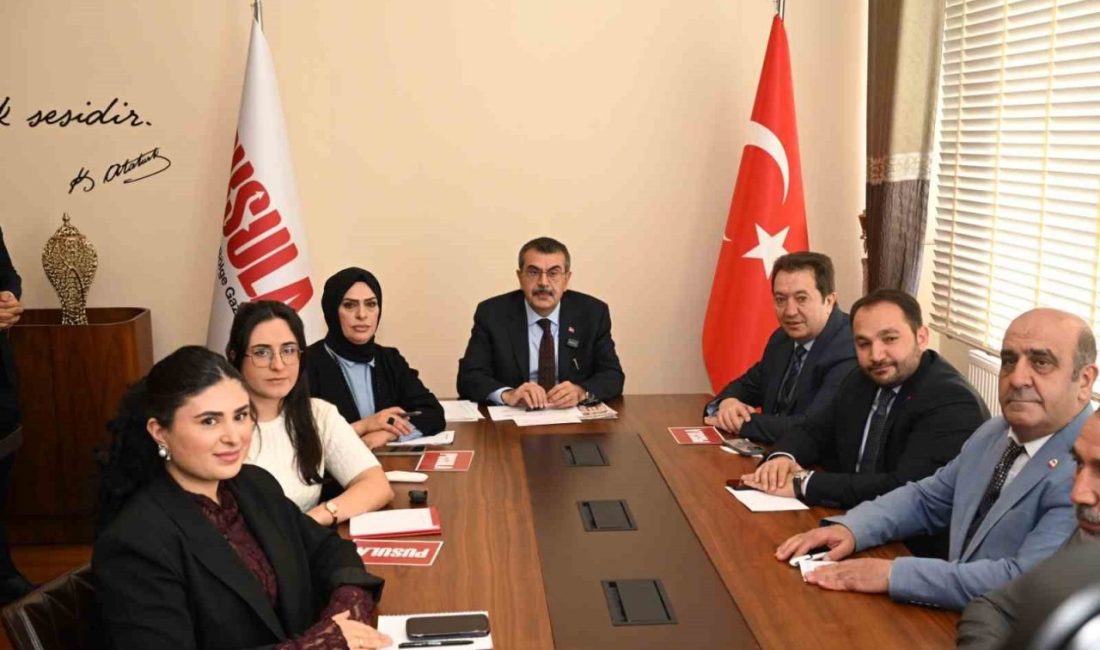 Milli Eğitim Bakanı Yusuf Tekin, zorunlu eğitim süresine ilişkin muhalefetin