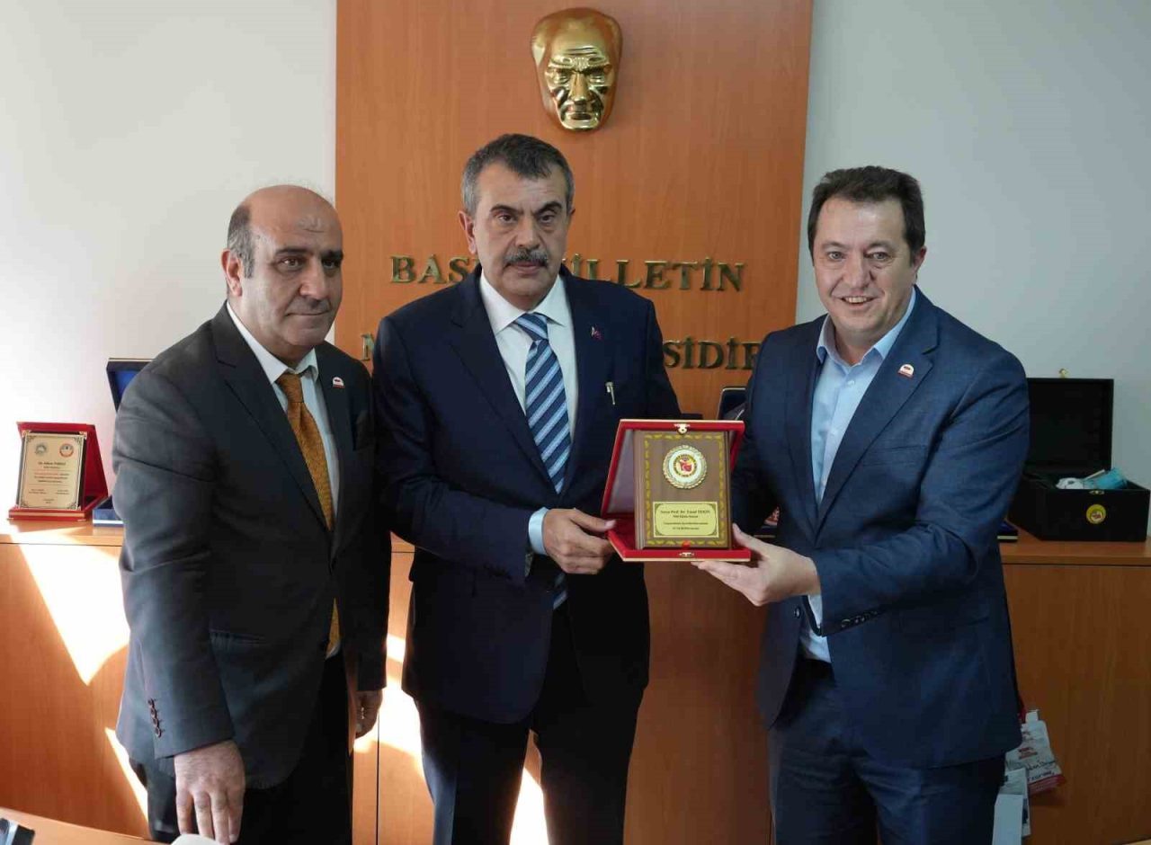 Milli Eğitim Bakanı Yusuf Tekin, Erzurum programı çerçevesinde merkezi Erzurum’da