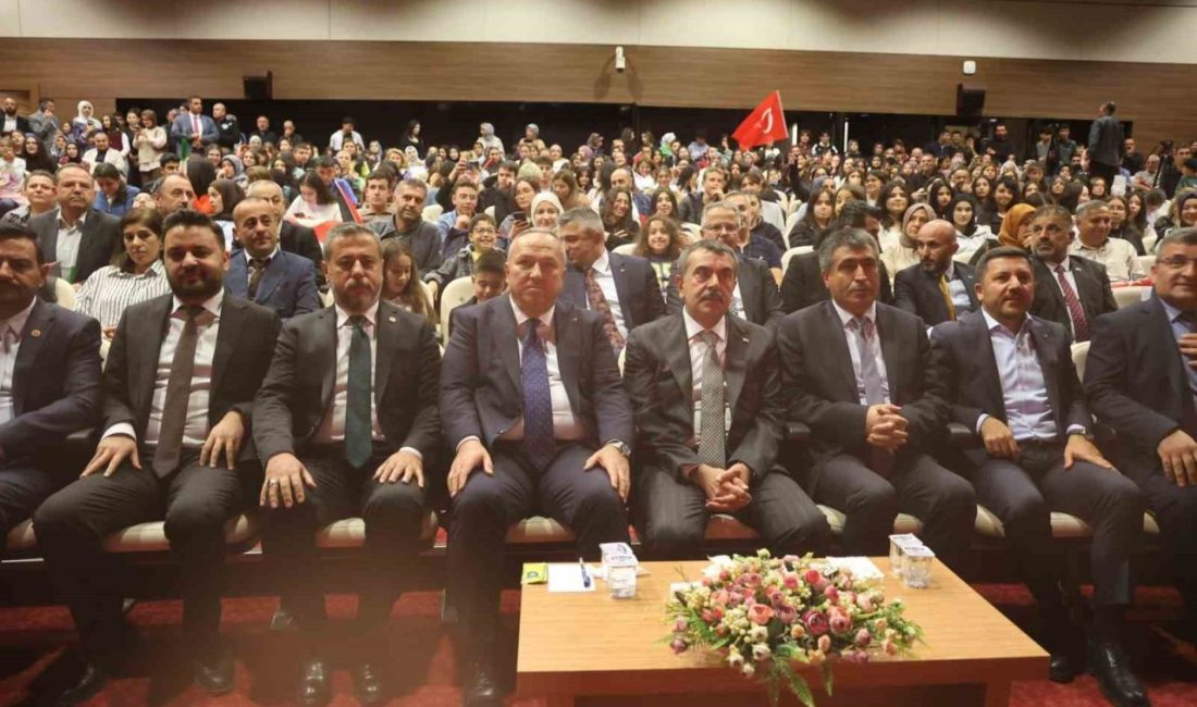 Milli Eğitim Bakanı Yusuf Tekin, “Çocuklarımıza ve gençlerimize bu ülke